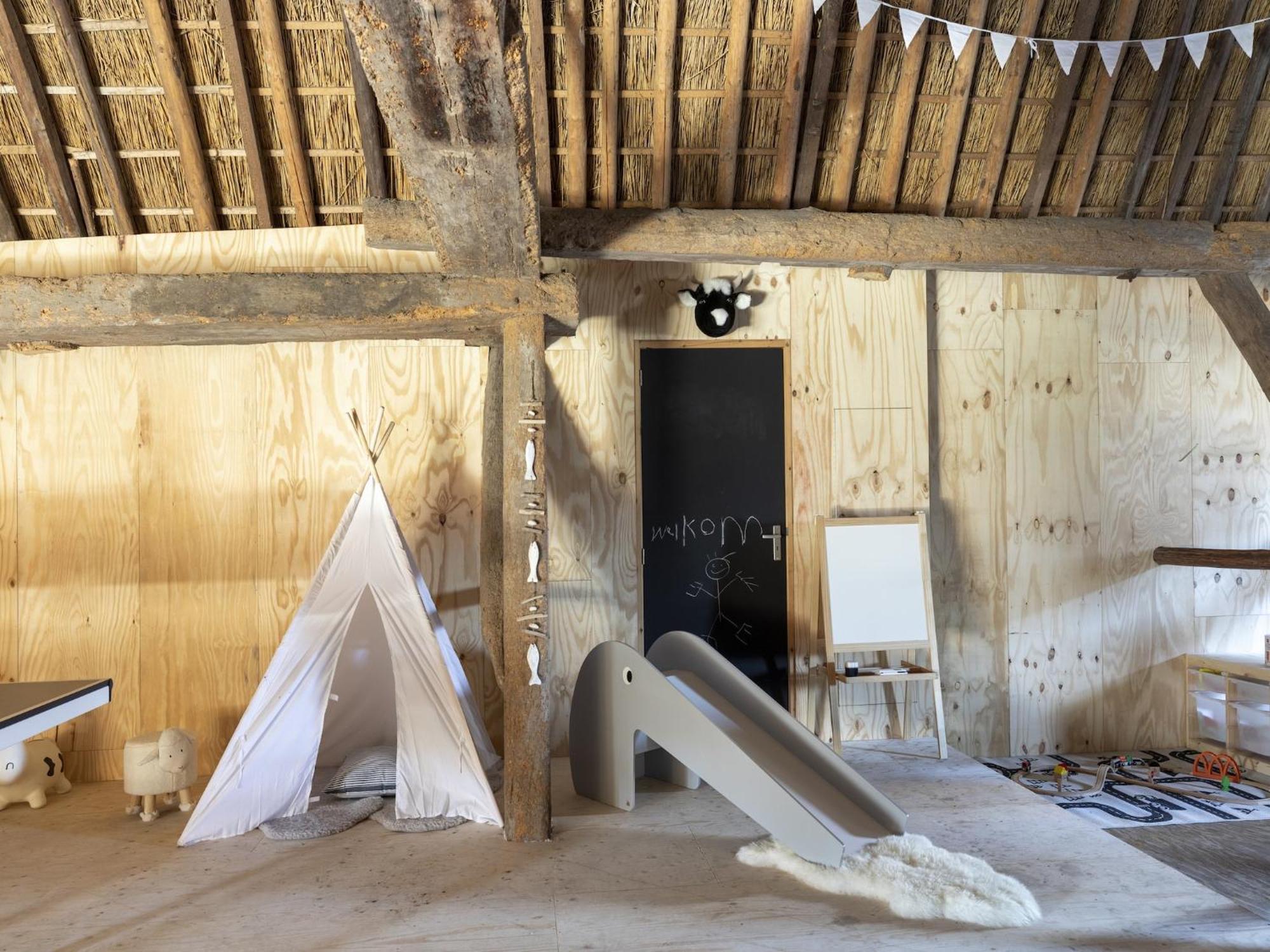 Luxuriously Restored Farmhouse With Trendy Interior Close To Sea And Forest Groet Esterno foto